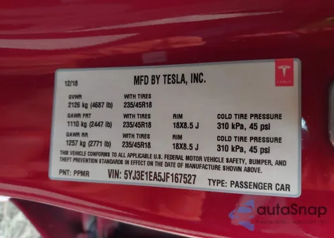 2018 Tesla Model 3 Long Range/Mid Range z USA, uszkodzony, nr VIN 5YJ3E1EA5JF167527